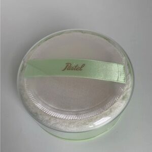 NOS Vintage Jafra Pastel Dusting Powder 3.5 oz New no
Box